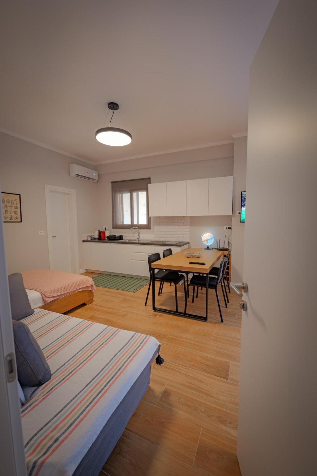 Ferienwohnung Get Comfy Sarandë Exterior foto