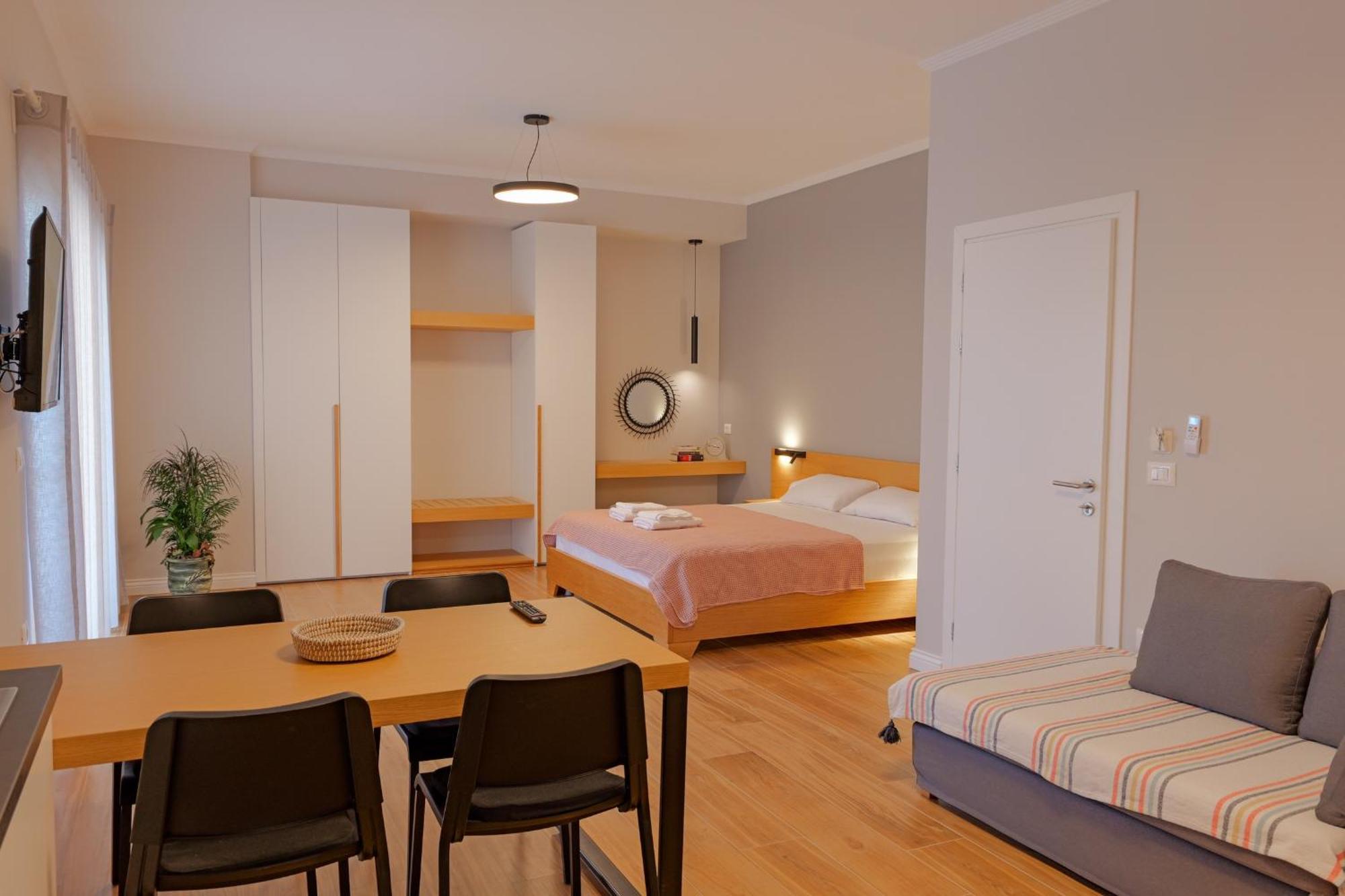Ferienwohnung Get Comfy Sarandë Exterior foto