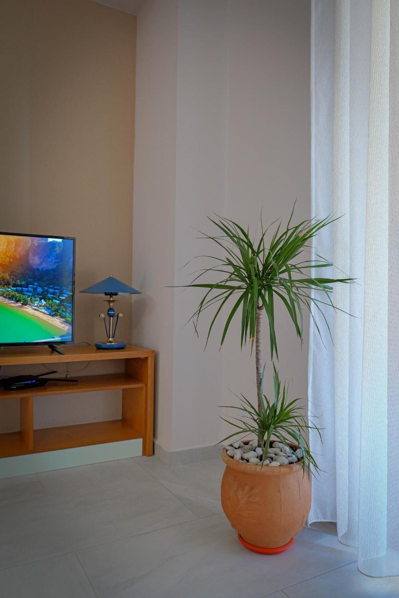 Ferienwohnung Get Comfy Sarandë Exterior foto